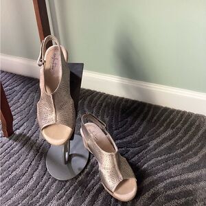 Clark’s Collection Wedge Sandals. Pewter with corded soles. Comfortable! EUC
